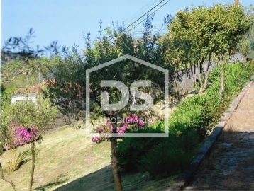 Moradia T3 para Venda em Freixo de Cima e de Baixo