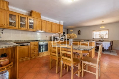 Moradia T3 para Venda em Freixo de Cima e de Baixo