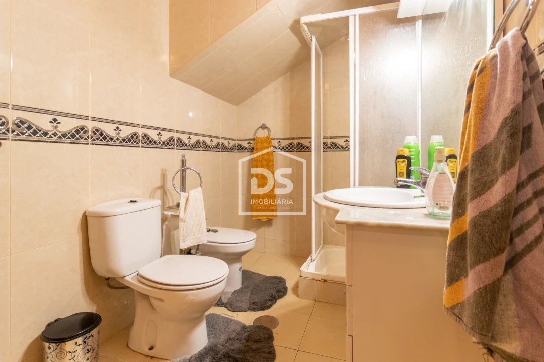 Moradia T3 para Venda em Freixo de Cima e de Baixo Foto 34