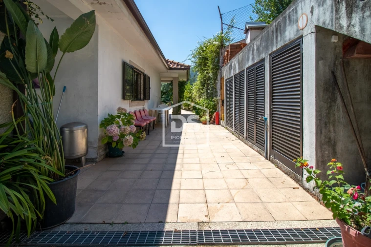 Moradia T3 para Venda em Freixo de Cima e de Baixo Foto 11