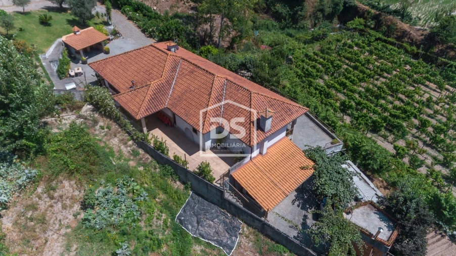 Moradia T3 para Venda em Freixo de Cima e de Baixo Foto 3