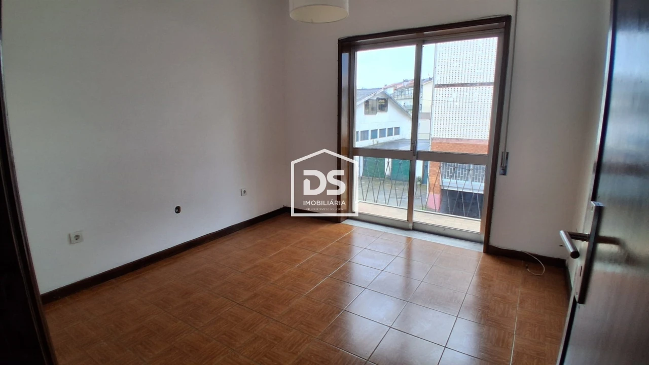 Apartamento T3 para Venda em Rio Tinto Foto 8