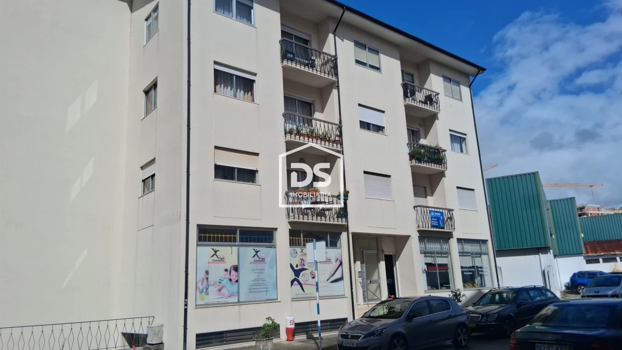 Apartamento T3 para Venda em Rio Tinto Foto 1