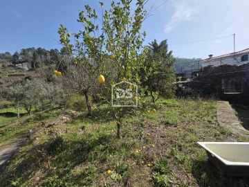 Moradia T2 para Venda em Moura Morta e Vinhós