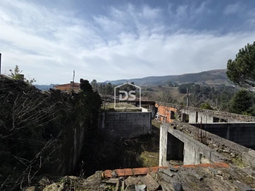 Moradia T2 para Venda em Moura Morta e Vinhós