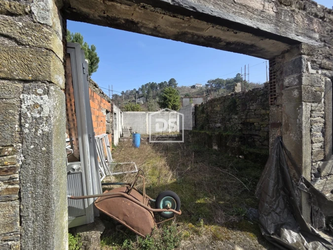 Moradia T2 para Venda em Moura Morta e Vinhós Foto 13