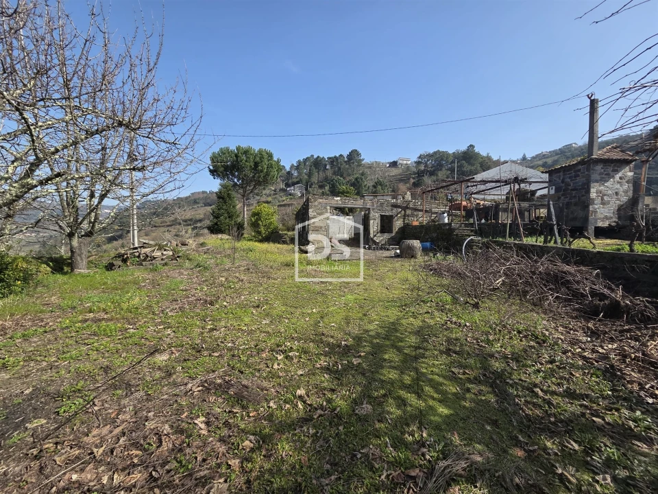 Moradia T2 para Venda em Moura Morta e Vinhós Foto 18