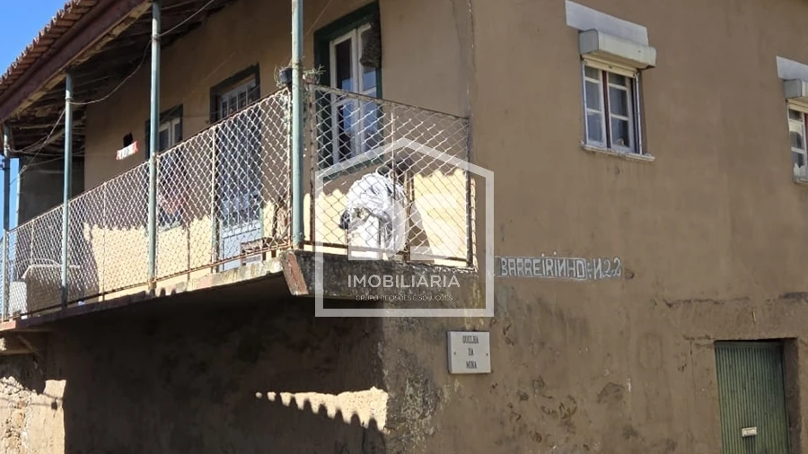 Moradia T3 para Venda em Armamar