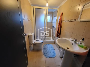 Moradia T2 para Venda em Aricera e Goujoim