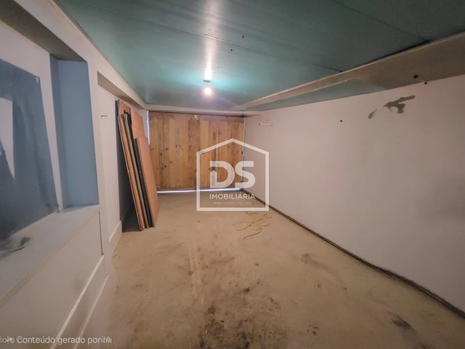 Moradia T2 para Venda em Aricera e Goujoim Foto 6