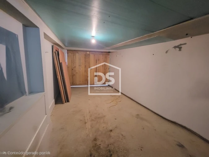 Moradia T2 para Venda em Aricera e Goujoim Foto 6