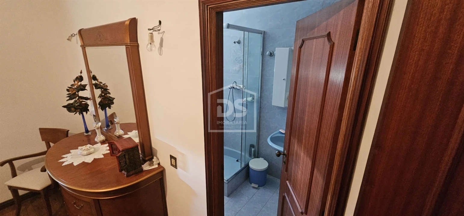 Moradia T6 para Venda em Mancelos Foto 57