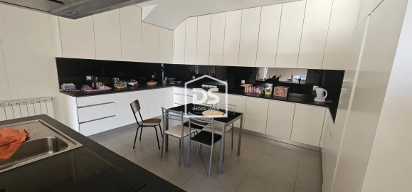 Moradia T6 para Venda em Mancelos