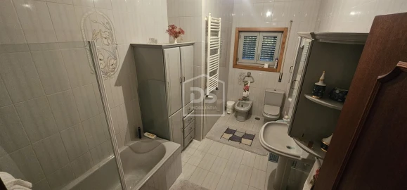 Moradia T6 para Venda em Mancelos