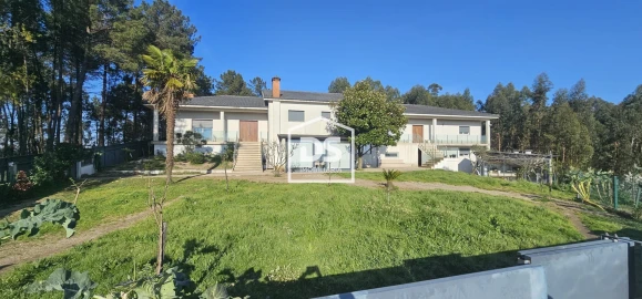 Moradia T6 para Venda em Mancelos