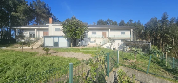 Moradia T6 para Venda em Mancelos