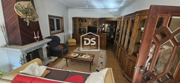 Moradia T6 para Venda em Mancelos