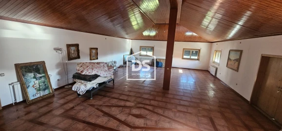 Moradia T6 para Venda em Mancelos