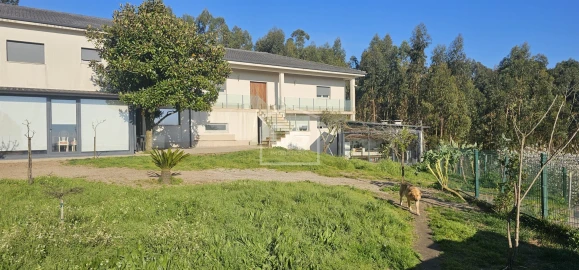 Moradia T6 para Venda em Mancelos