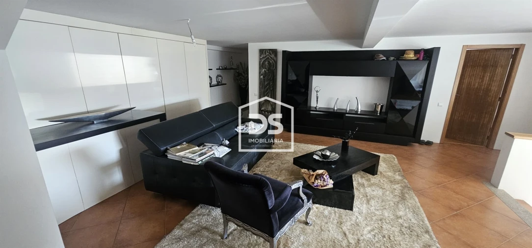 Moradia T6 para Venda em Mancelos Foto 111