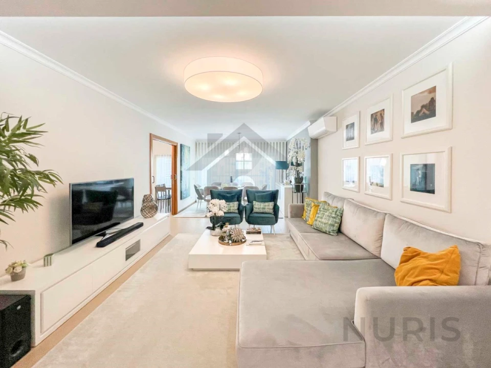 Apartamento T2 para Arrendamento em Portimão Foto 1