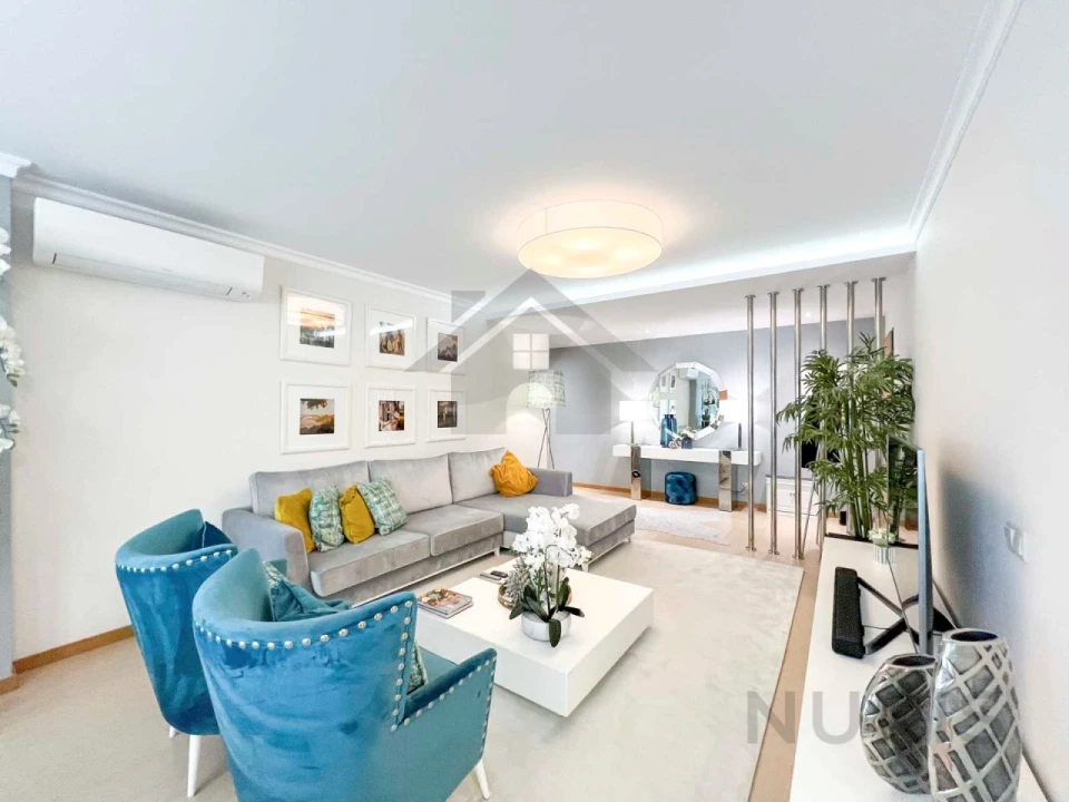 Apartamento T2 para Arrendamento em Portimão Foto 2