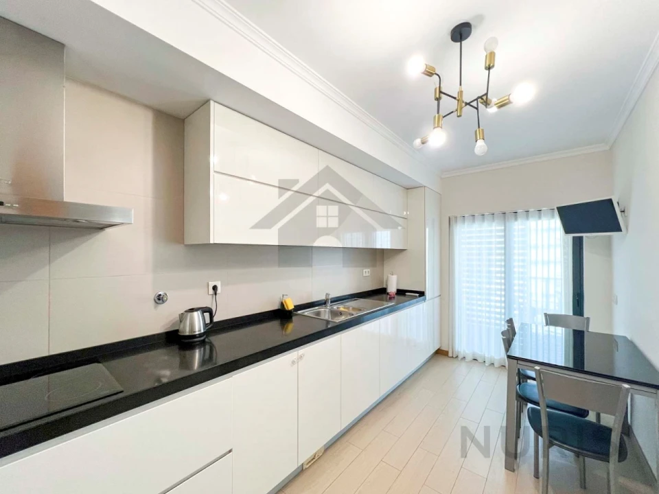 Apartamento T2 para Arrendamento em Portimão Foto 13