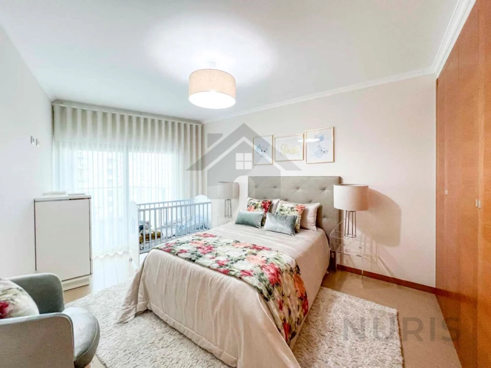 Apartamento T2 para Arrendamento em Portimão Foto 17