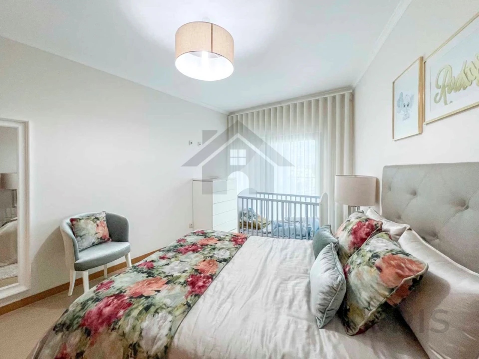 Apartamento T2 para Arrendamento em Portimão Foto 18