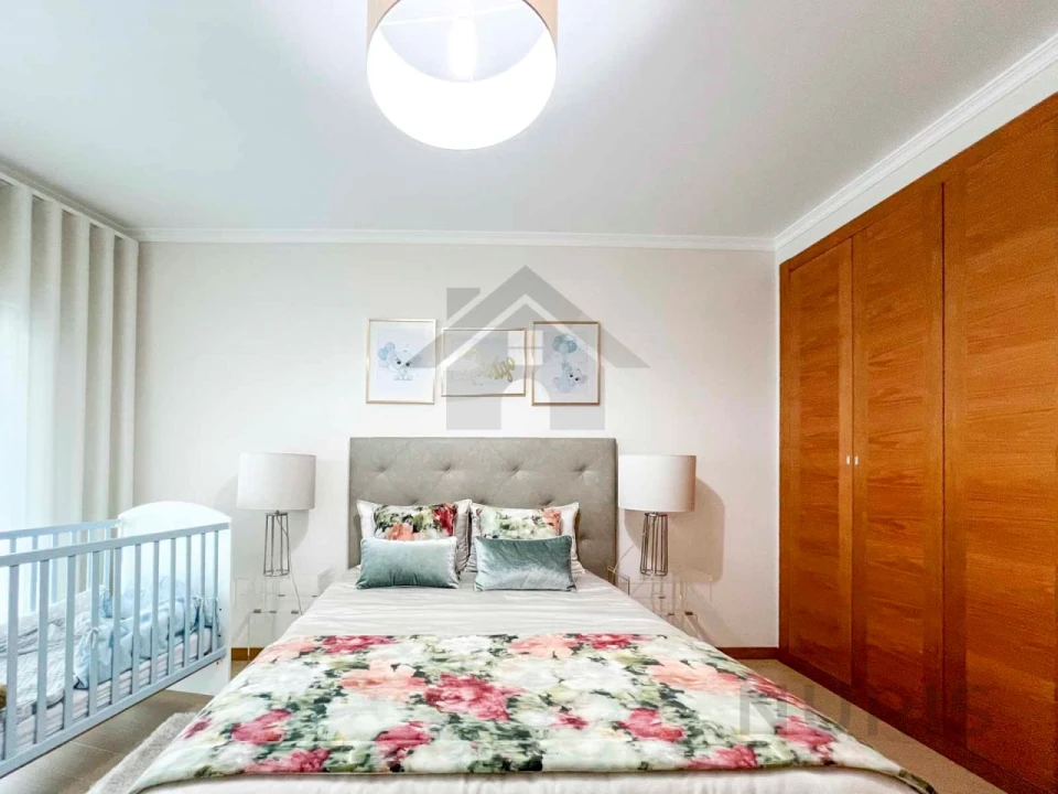 Apartamento T2 para Arrendamento em Portimão Foto 19