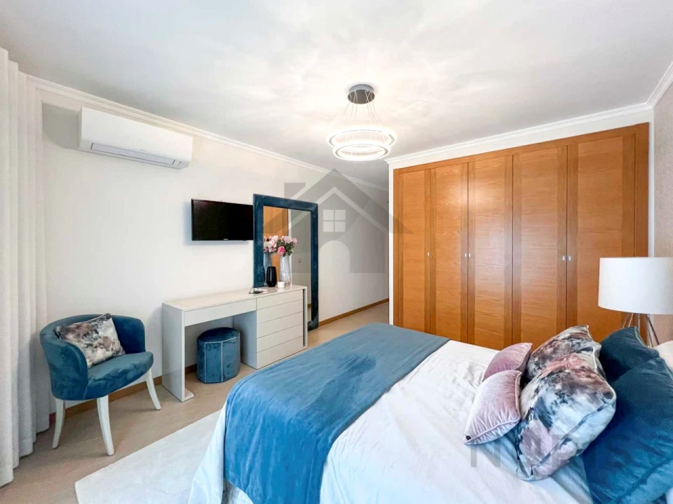 Apartamento T2 para Arrendamento em Portimão Foto 26