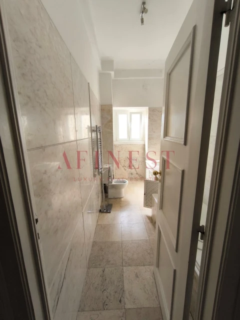 Apartamento T5 para Arrendamento em Avenidas Novas