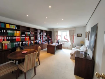 Escritório para Arrendamento em Avenidas Novas