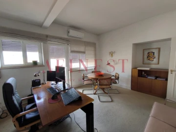 Escritório para Arrendamento em Avenidas Novas
