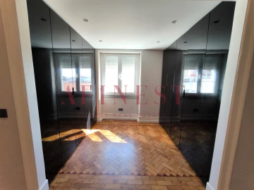 Apartamento T5 para Arrendamento em Avenidas Novas