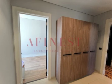 Apartamento T5 para Arrendamento em Avenidas Novas