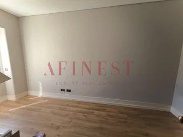 Apartamento T5 para Arrendamento em Avenidas Novas