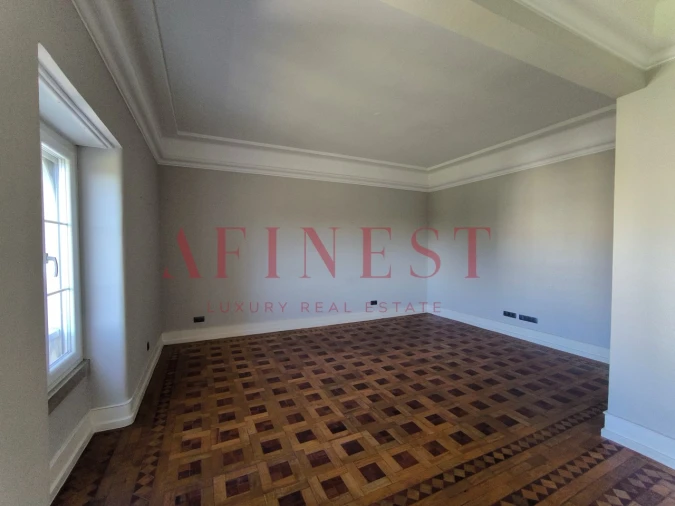 Apartamento T5 para Arrendamento em Avenidas Novas Foto 4