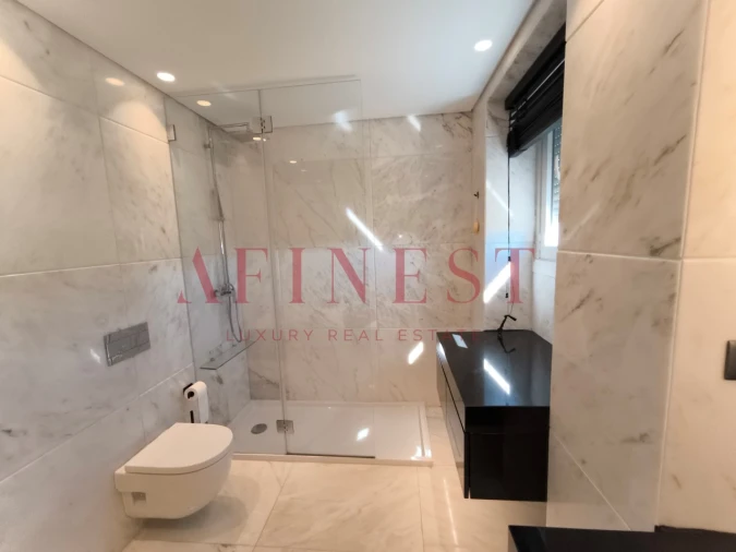 Apartamento T5 para Arrendamento em Avenidas Novas Foto 20