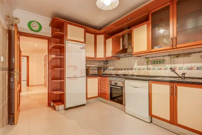 Apartamento T1 para Venda em Vialonga