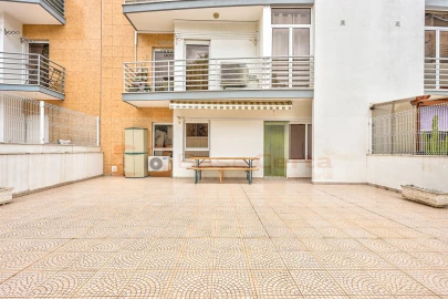 Apartamento T1 para Venda em Vialonga