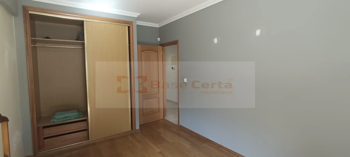 Apartamento T1 para Venda em Vialonga Foto 14