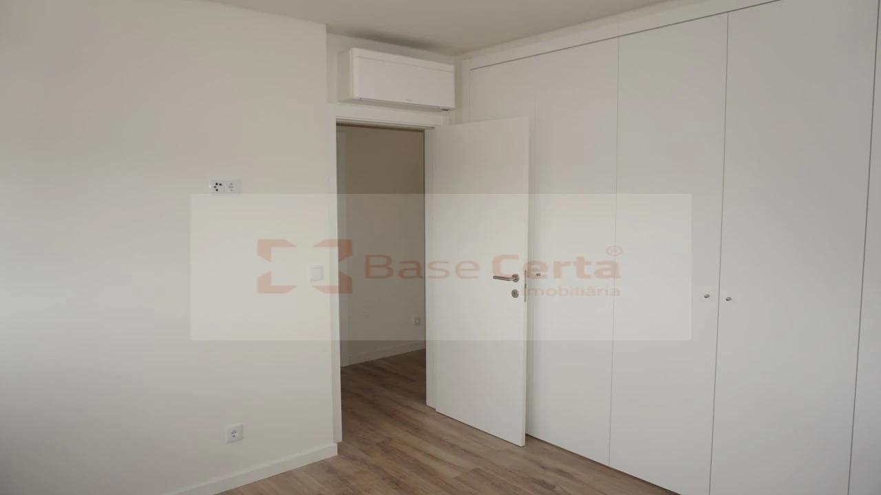 Apartamento T3 para Venda em Santa Clara Foto 9