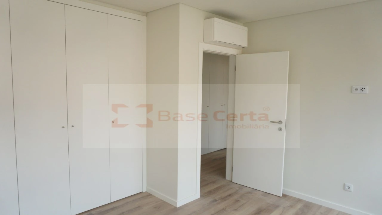Apartamento T3 para Venda em Santa Clara Foto 11