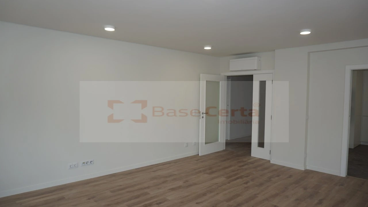 Apartamento T3 para Venda em Santa Clara Foto 25