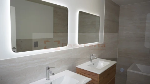 Apartamento T3 para Venda em Santa Clara