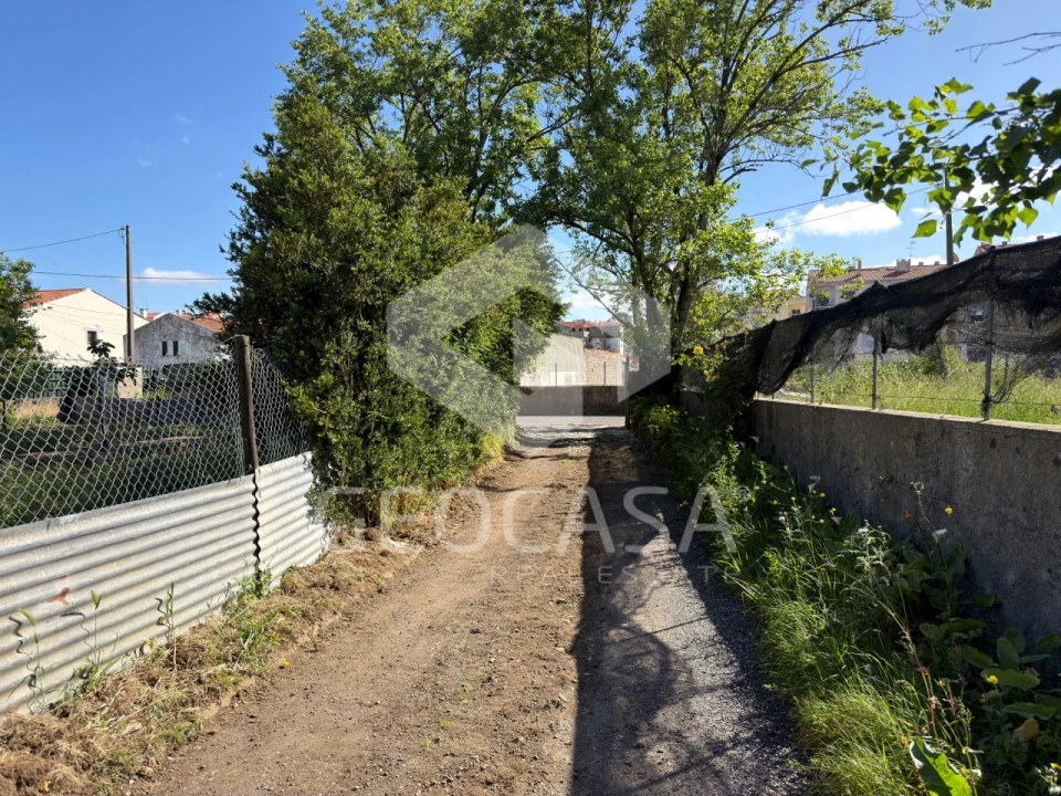 Terreno para Venda em Algueirão-Mem Martins Foto 3