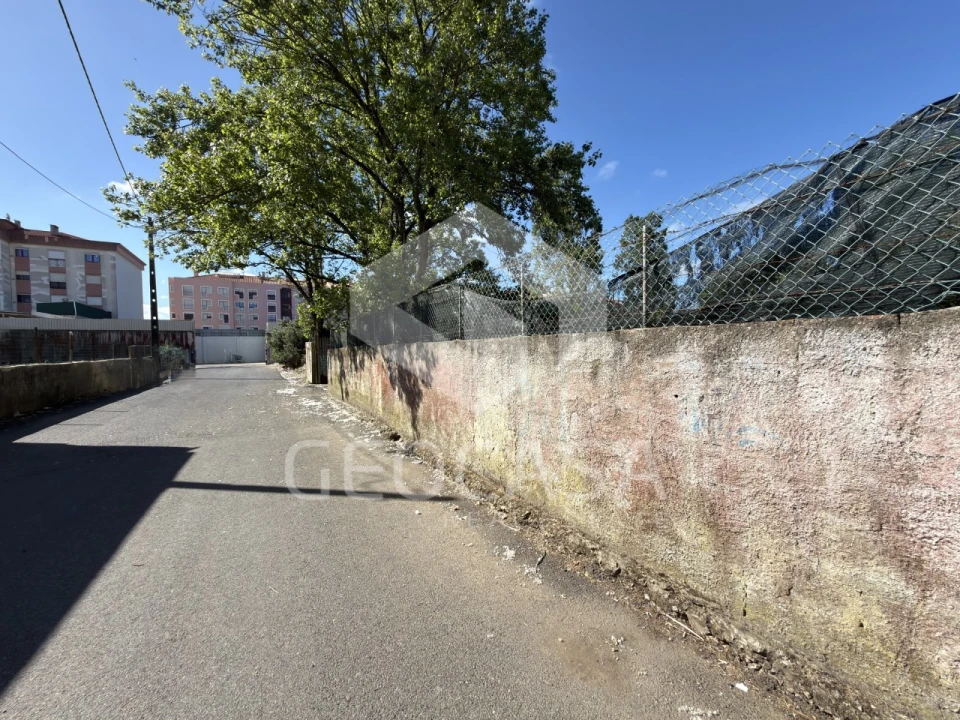 Terreno para Venda em Algueirão-Mem Martins Foto 30