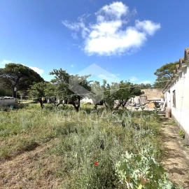 Terreno para Venda em Algueirão-Mem Martins