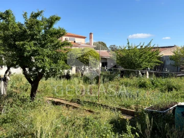 Terreno para Venda em Algueirão-Mem Martins